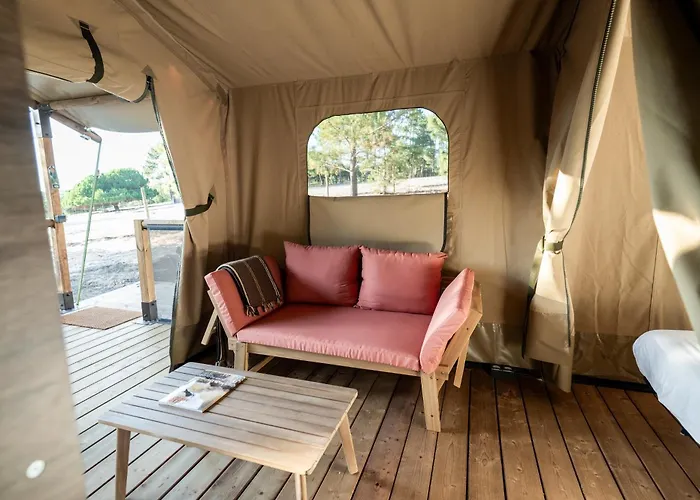 Badoca Safari Glamping Experience 럭셔리텐트 *